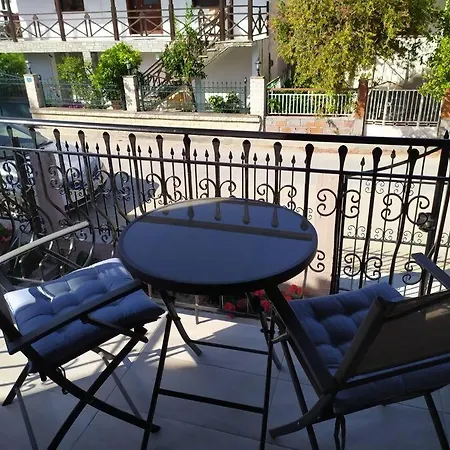 Renovated Apartment 300M From The Sea Ierissós Zewnętrze zdjęcie